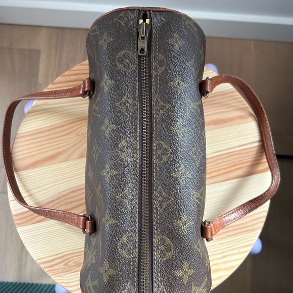 Louis Vuitton Monogram Papillon 26 - Picture 4 of 6